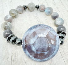 Load image into Gallery viewer, Labradorite shine bright bracelet
